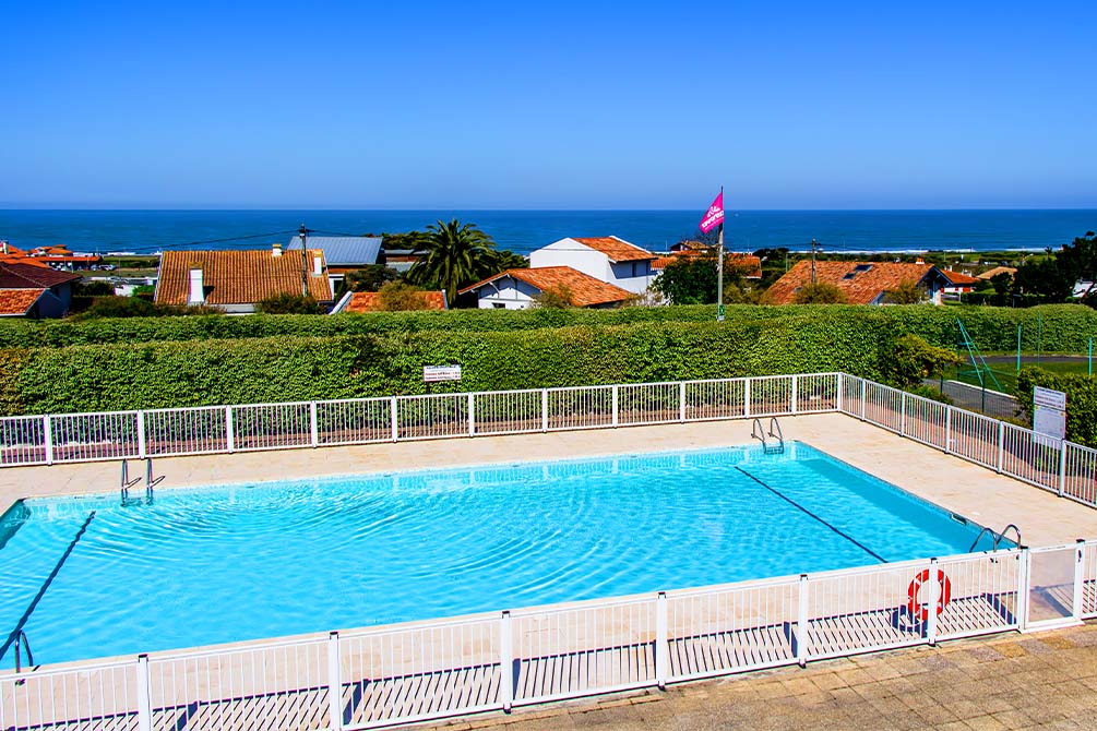 village vacances anglet azureva sport piscine